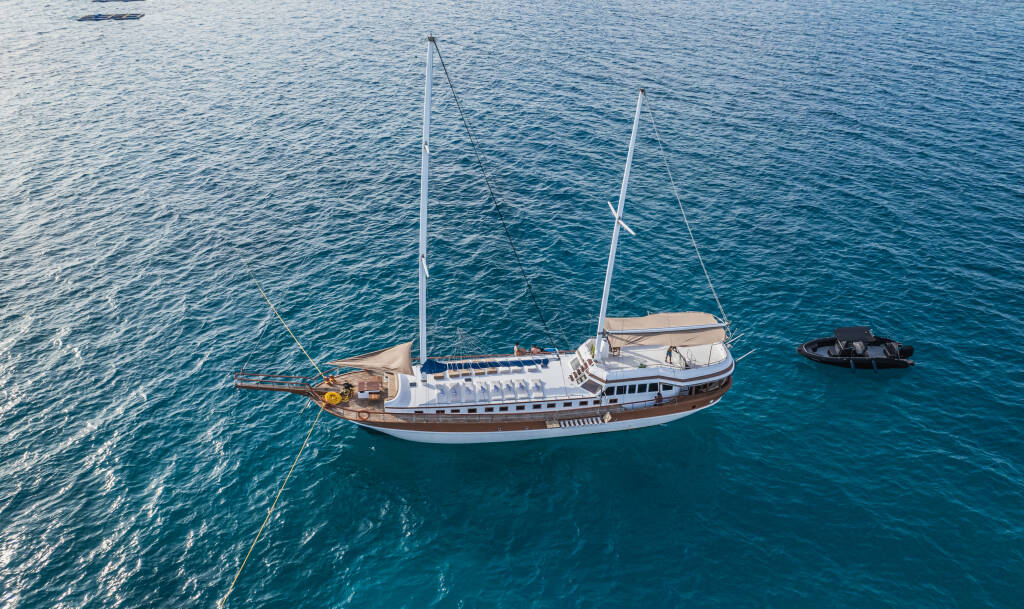 Gulet Akoya Pearl