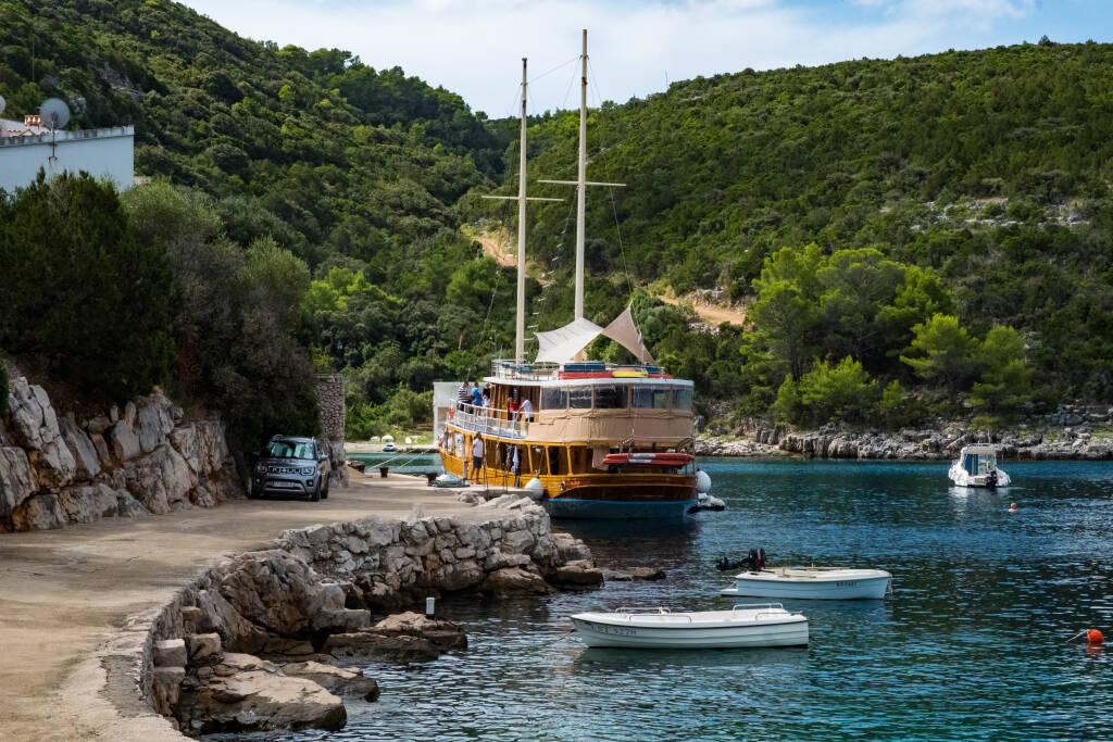 Gulet Novi dan