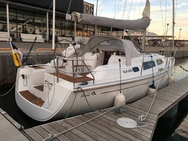 Hanse 325 • Eliza