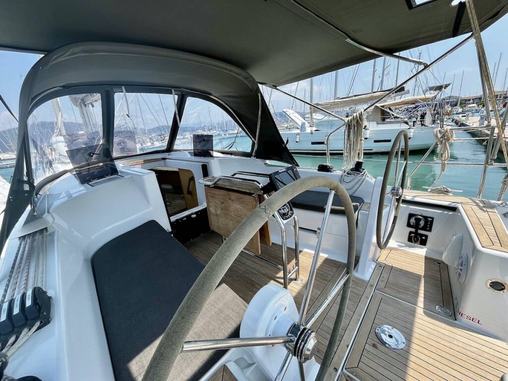 Hanse 348 Why Not 19