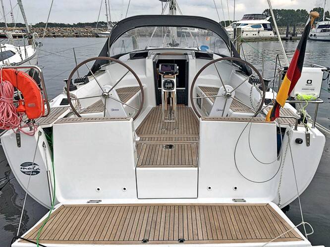 Hanse 348 no name