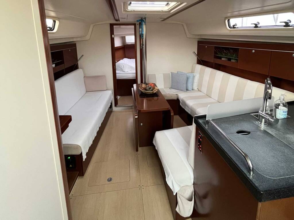 Hanse 385 Alkyoni