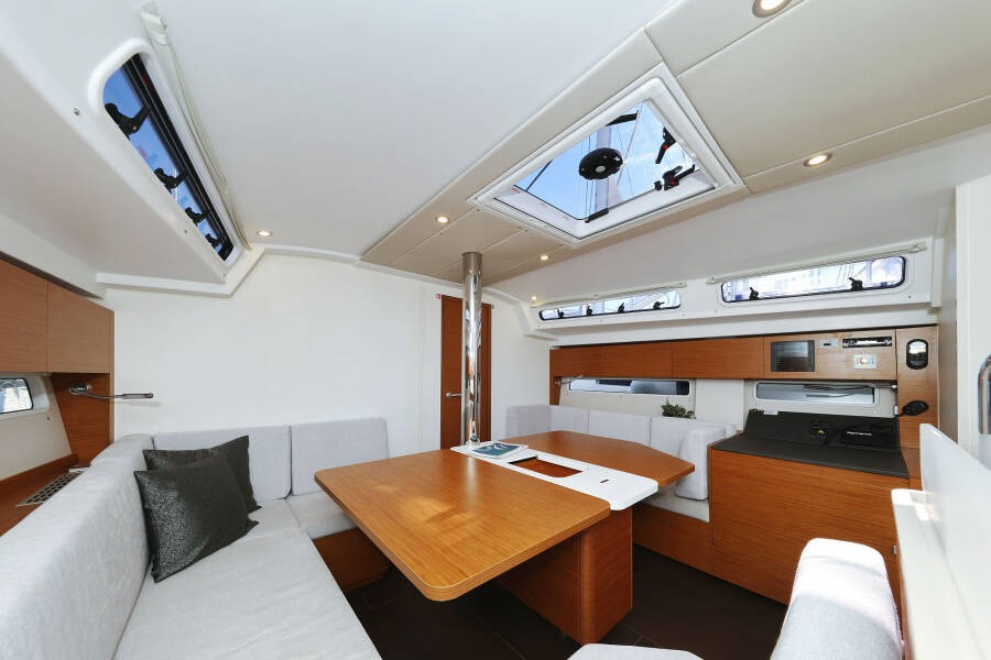 Hanse 410 Bela