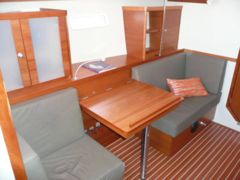 Hanse 430e Divine Caroline