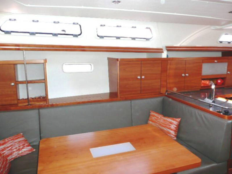 Hanse 430e Divine Caroline