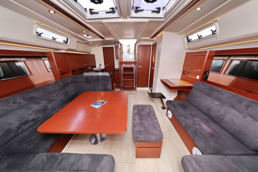 Hanse 455 
