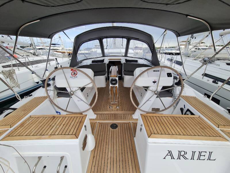 Hanse 458 Ariel