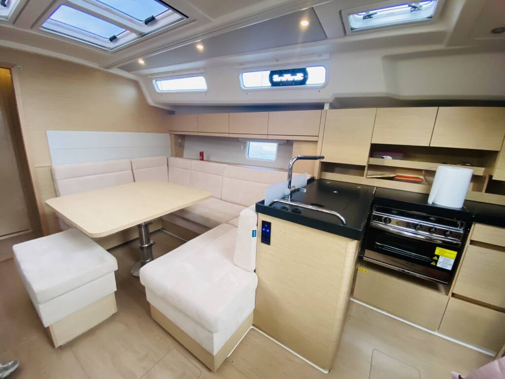 Hanse 458 Rogira