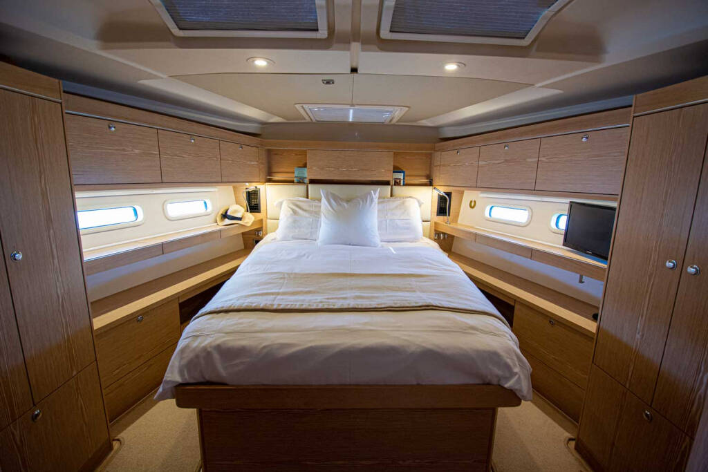 Hanse 575 Kind of Blue