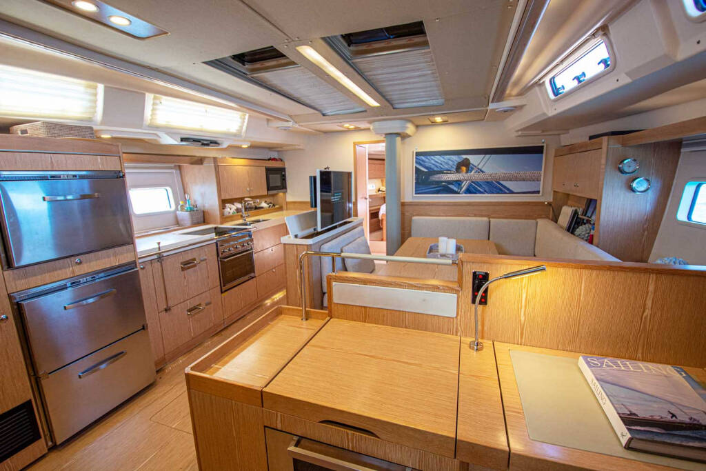 Hanse 575 Kind of Blue