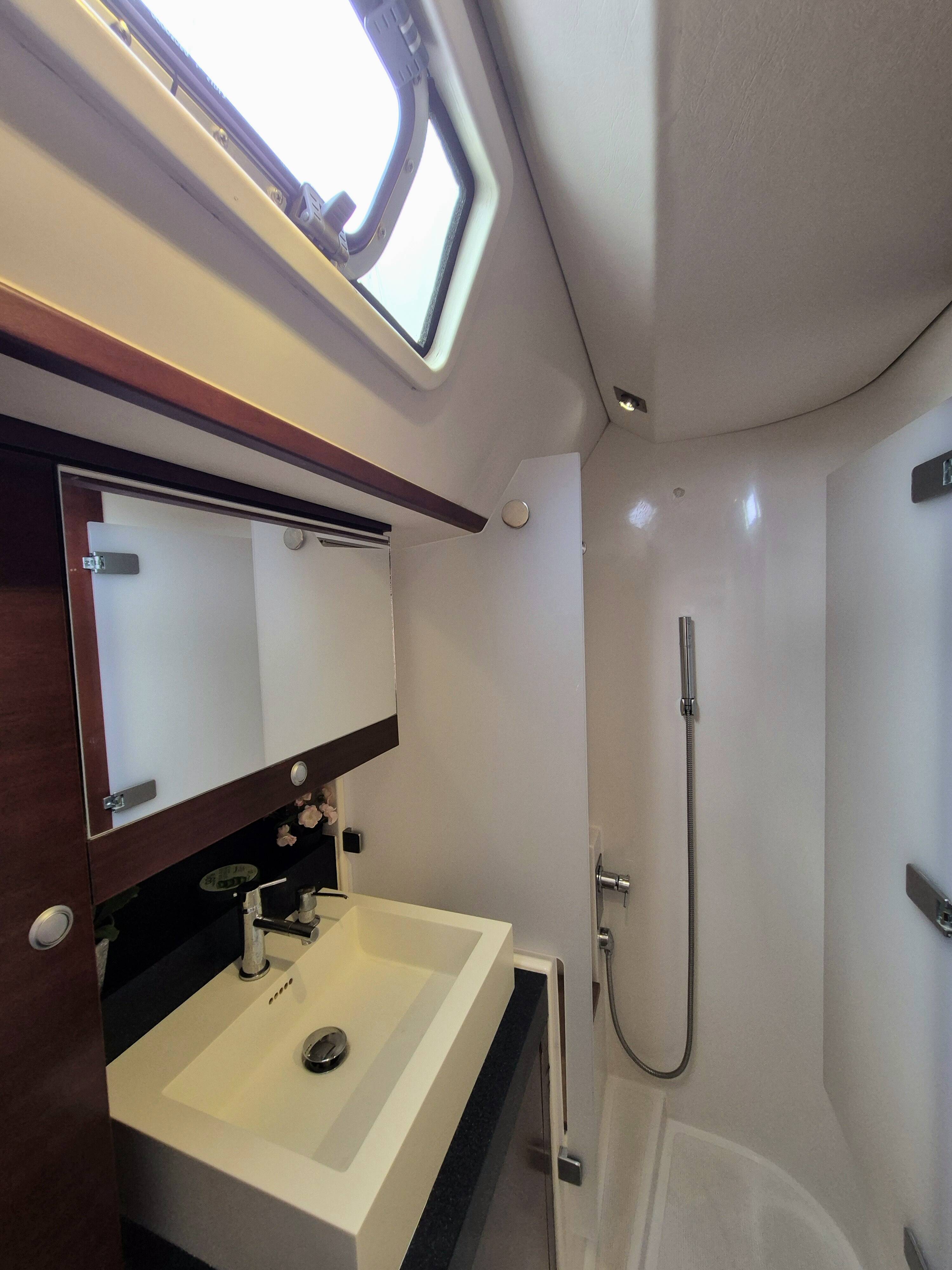 Hanse 630e Sailing Freedom