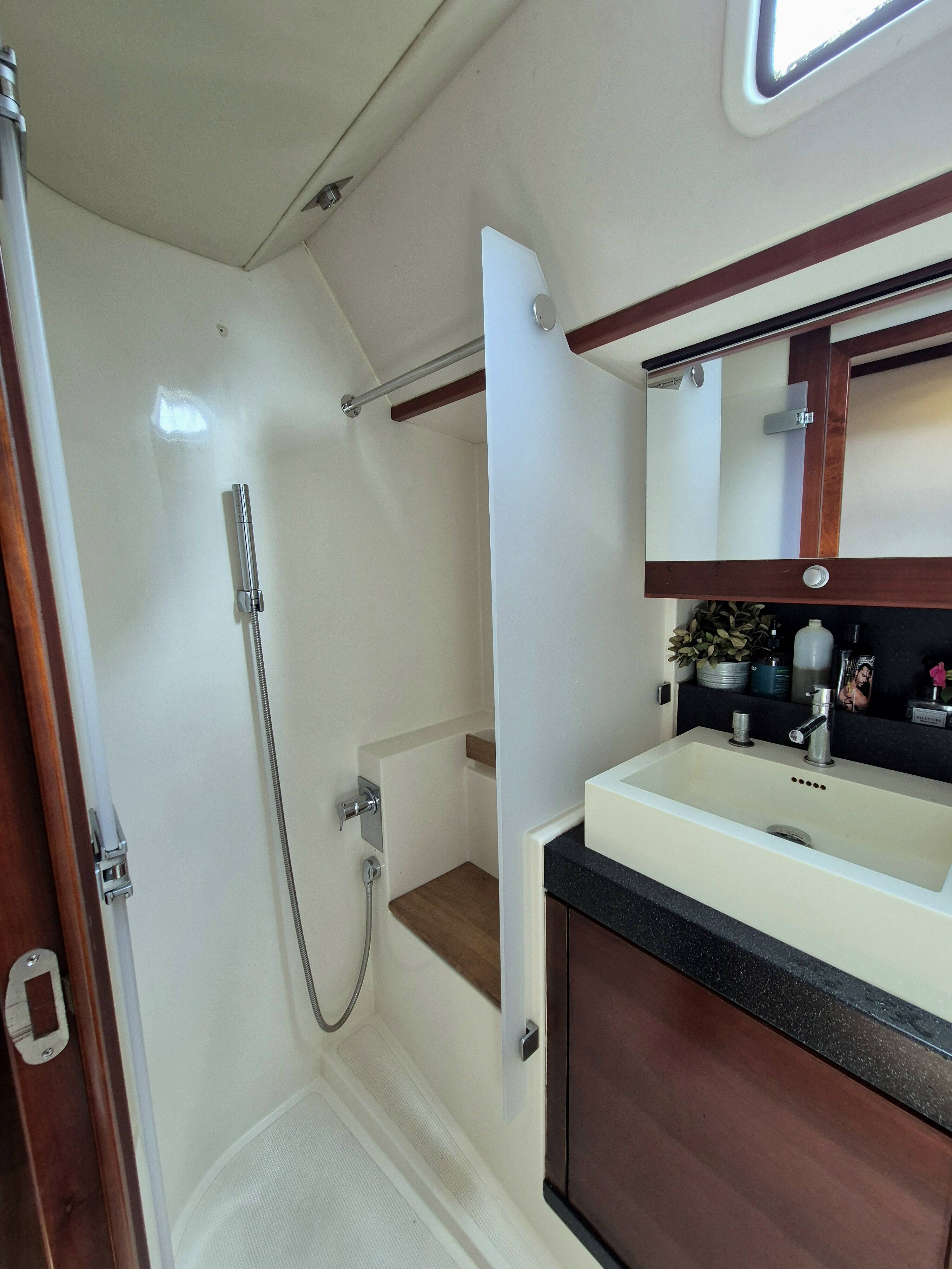 Hanse 630e Sailing Freedom