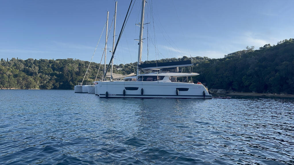 Helia 44 SUNRISE