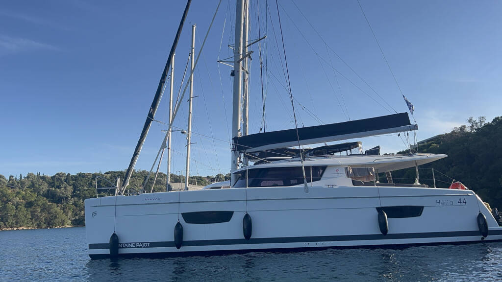 Helia 44 SUNRISE