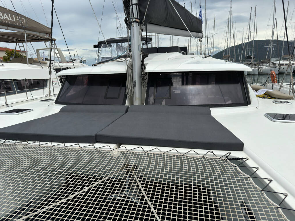 Helia 44 SUNRISE