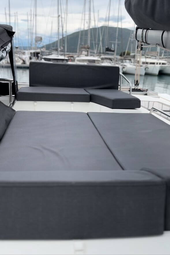 Helia 44 SUNRISE