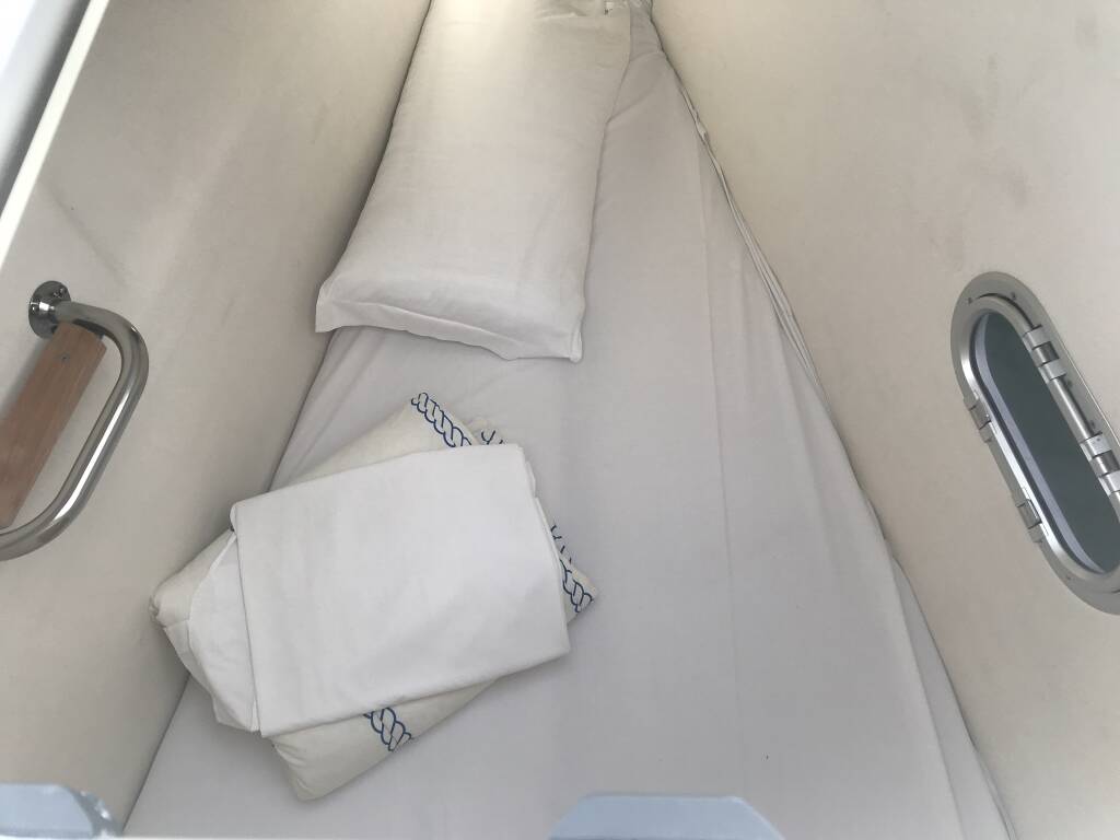 Helia 44 Pixie Dixie