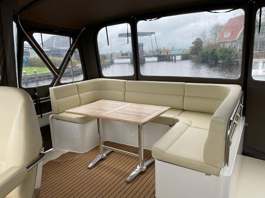 Hemmes 1400 Pelicaen