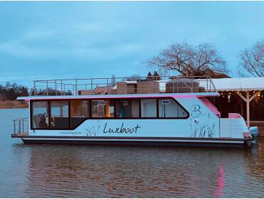 Houseboat  Paris