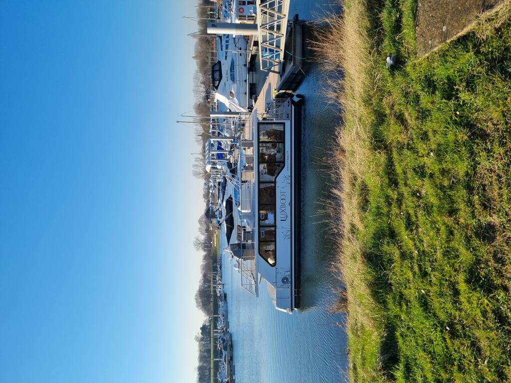 Houseboat  Paris