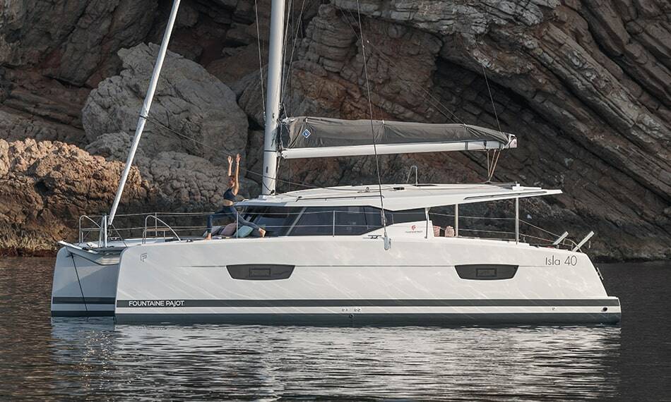 Isla 40 BLUE SERENITY (Air-conditition, gas barbeque, 1 SUP free of charge) 