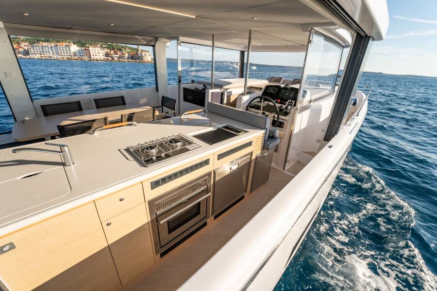 Island Cruising Boat SEALODGE II 