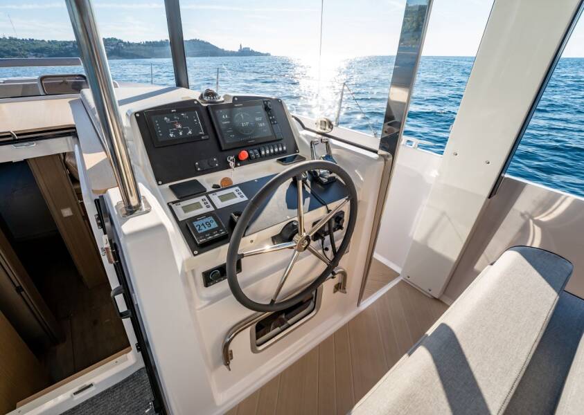 Island Cruising Boat SEALODGE II 