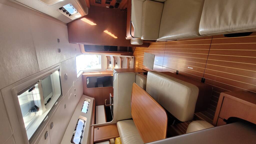 Italia Yachts 13.98 Papillon