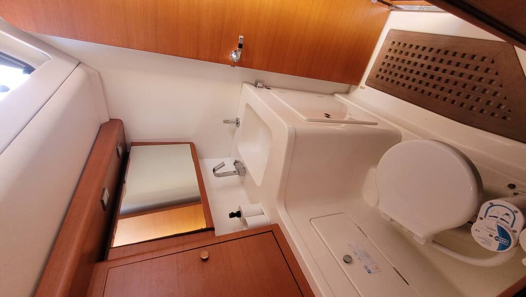 Italia Yachts 13.98 Papillon