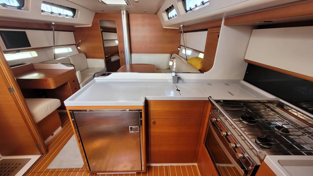 Italia Yachts 13.98 Papillon