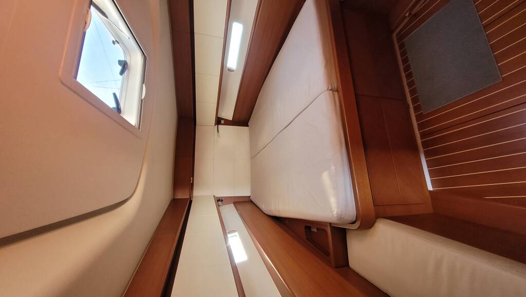 Italia Yachts 13.98 Papillon