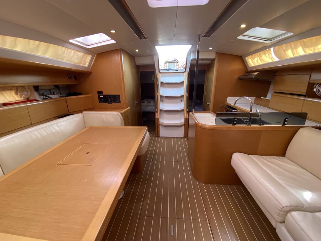 Jeanneau 53 