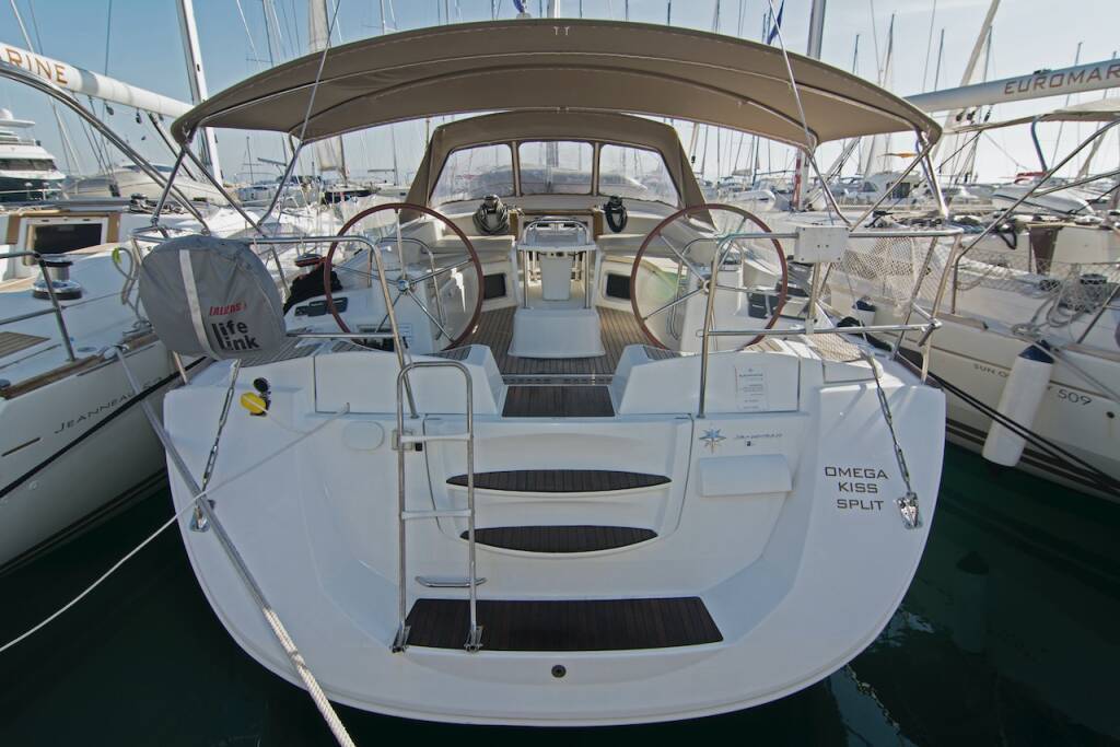 Jeanneau 53 Omega Kiss 