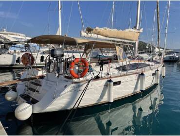 Jeanneau 53 • MAKEMO