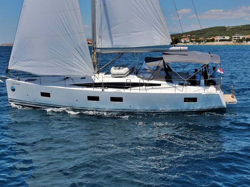 Jeanneau 54 • Mystic Dreams