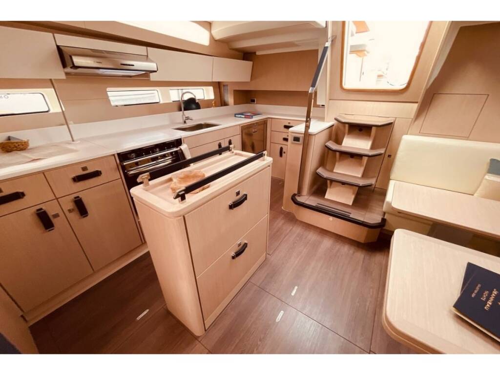 Jeanneau 55 Marina