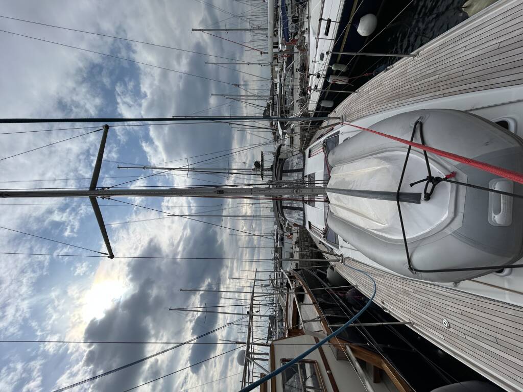 Jeanneau 57 Messenger