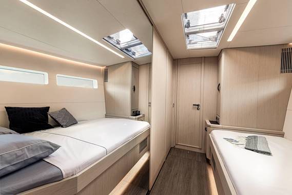 Jeanneau 60 Proteus