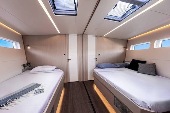 Jeanneau 60 Proteus