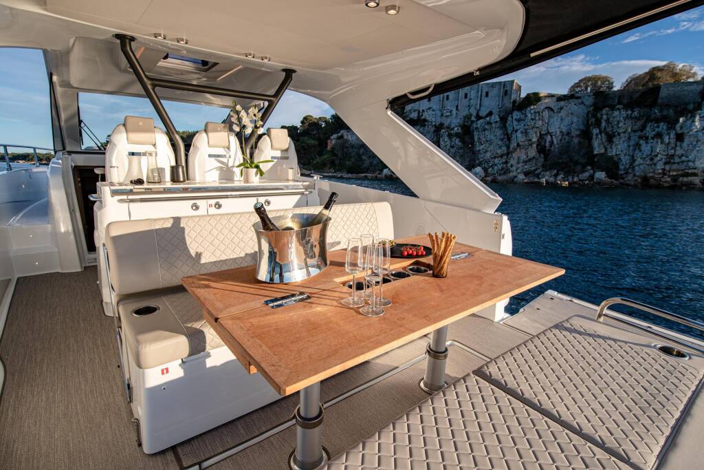 Jeanneau DB 37 