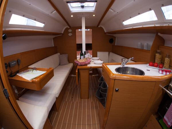 Jeanneau Sun Odyssey 33i Mare Doro