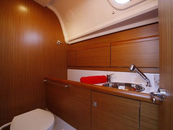 Jeanneau Sun Odyssey 33i Mare Doro