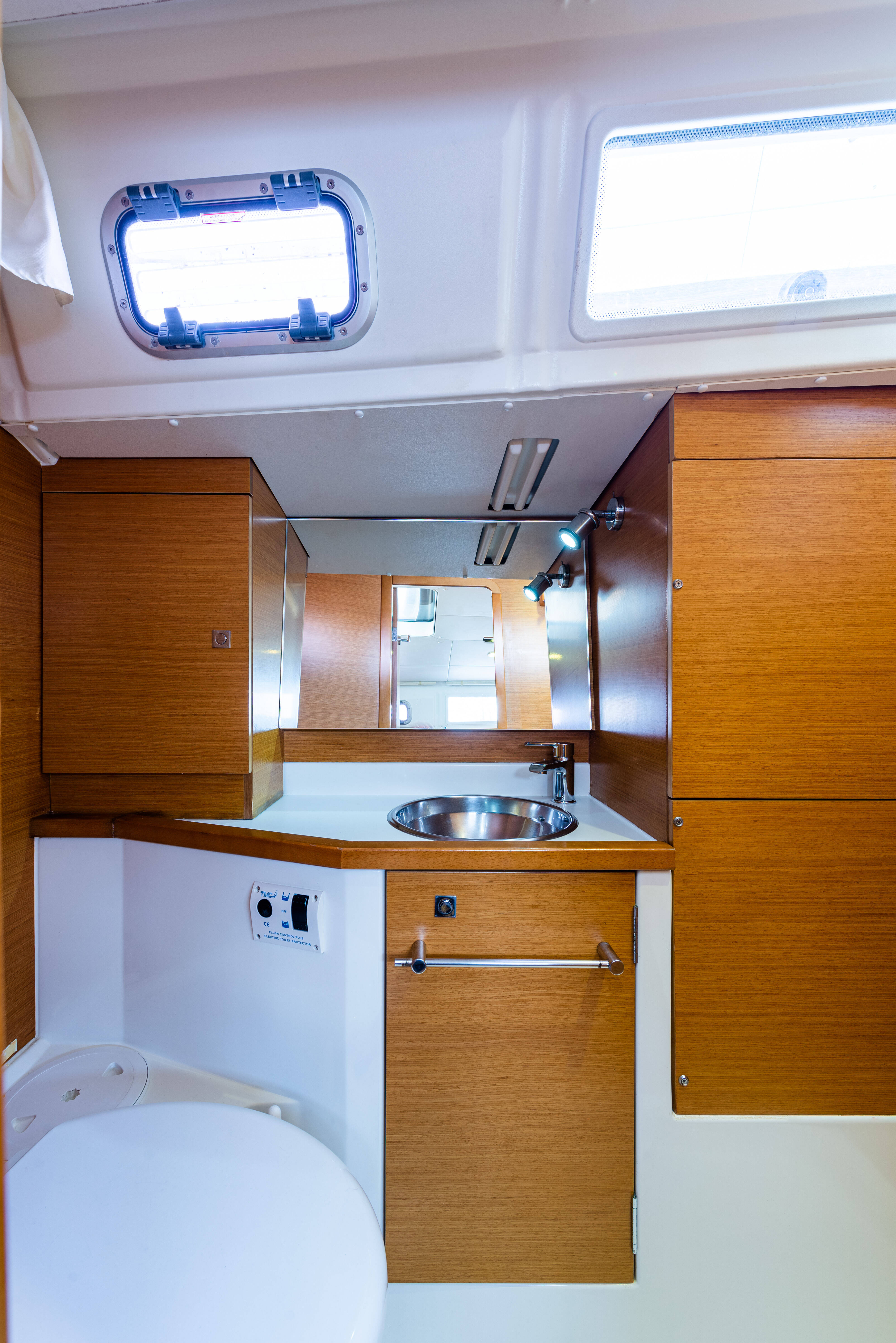 Jeanneau Sun Odyssey 379 Amor Fati