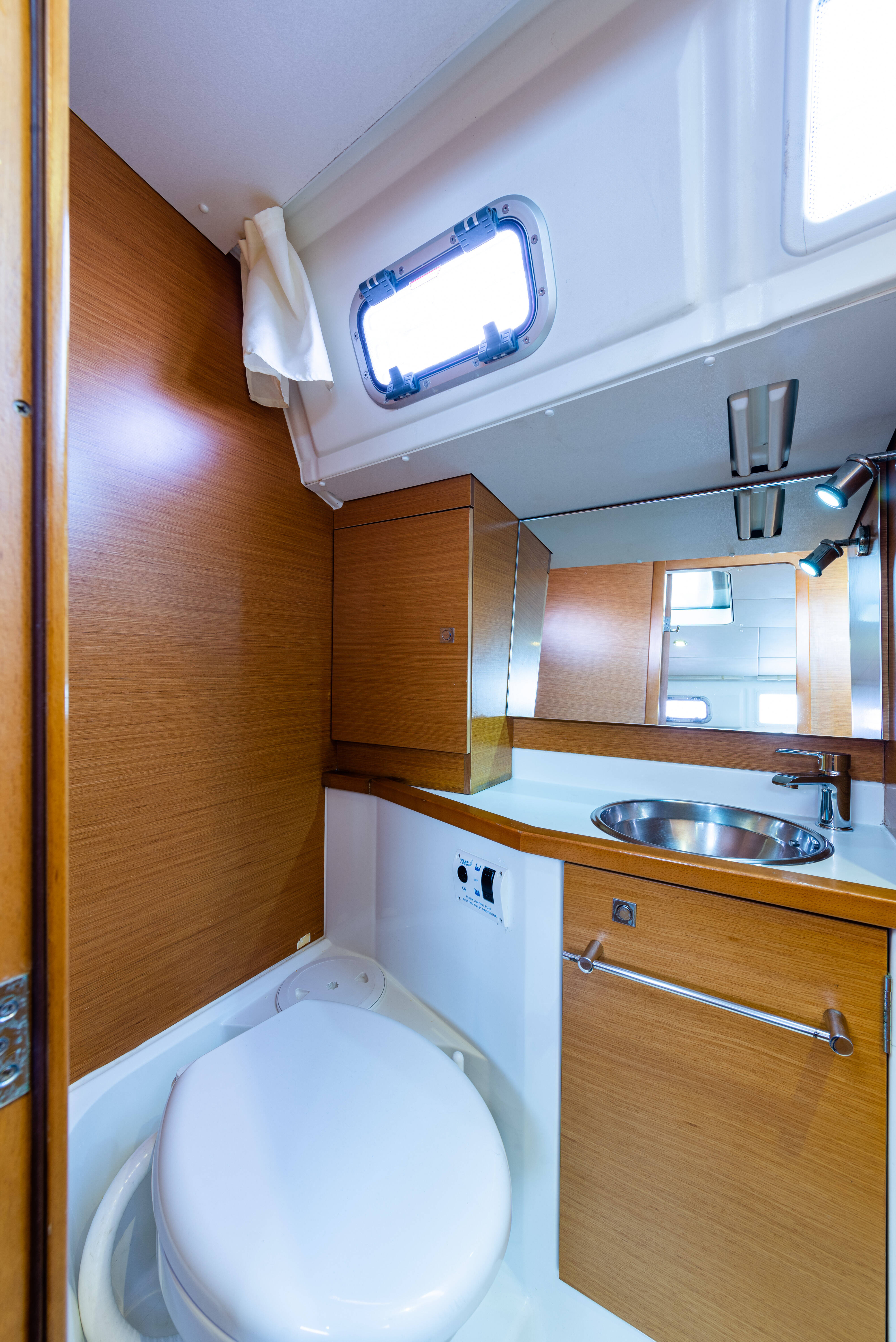 Jeanneau Sun Odyssey 379 Amor Fati