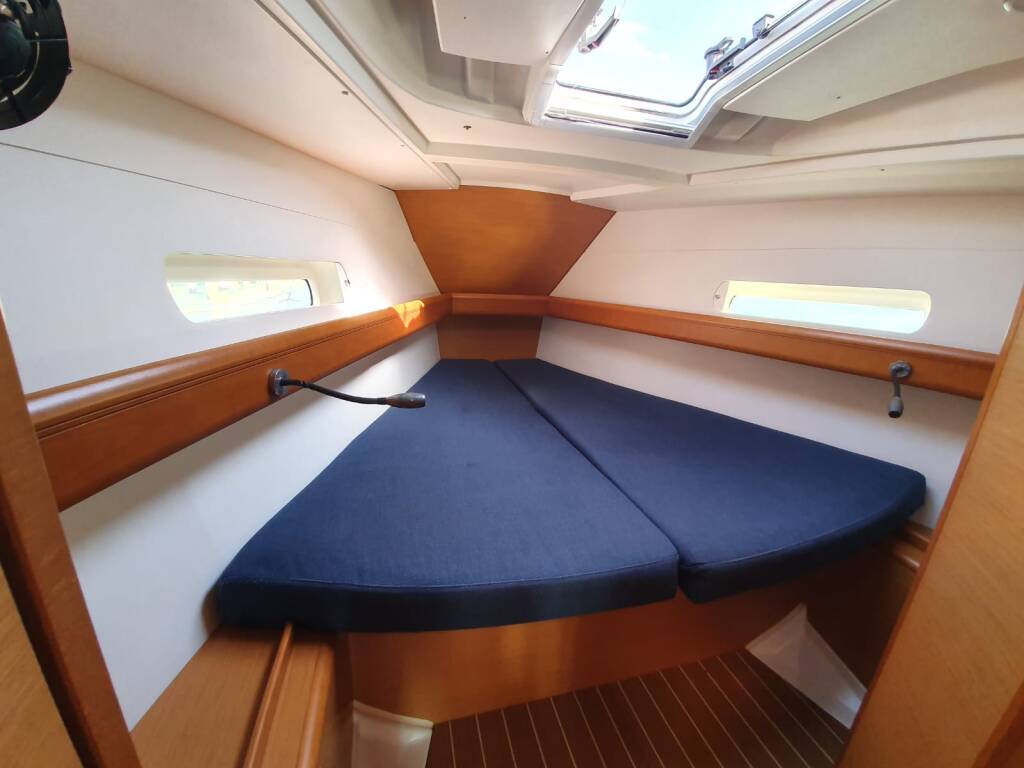 Jeanneau Sun Odyssey 409 T-Punch