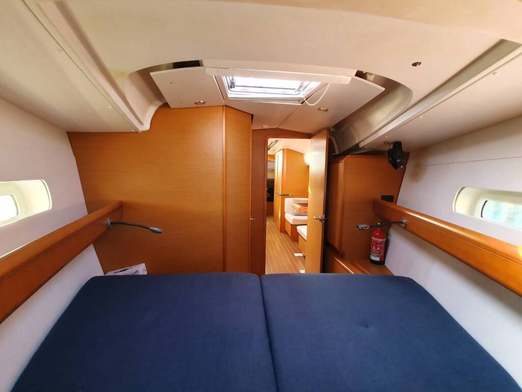 Jeanneau Sun Odyssey 409 T-Punch