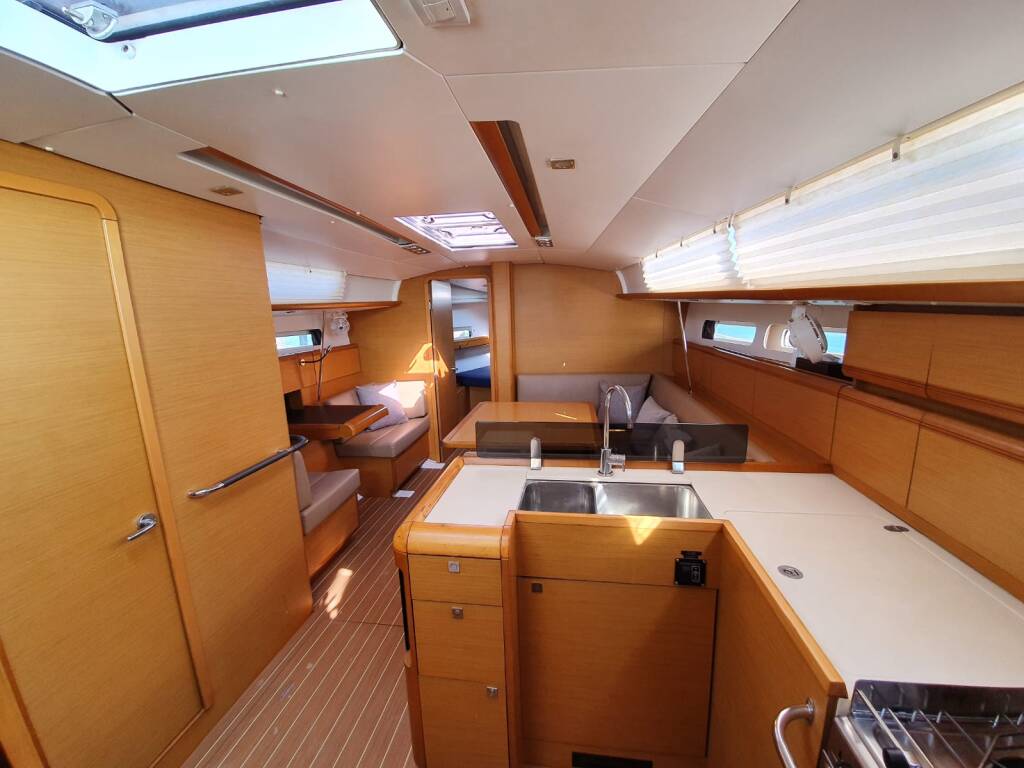 Jeanneau Sun Odyssey 409 T-Punch