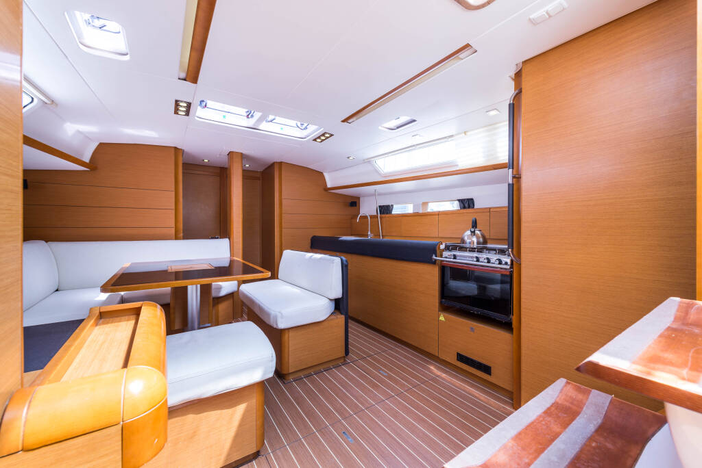 Jeanneau Sun Odyssey 469 Vega