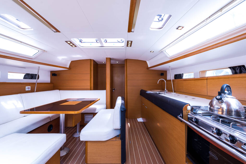 Jeanneau Sun Odyssey 469 Vega