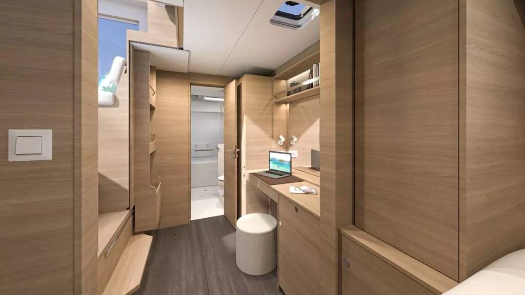 Lagoon 38  Blue Willi